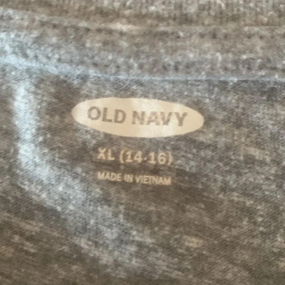 Old Navy shirt sleeve shirt